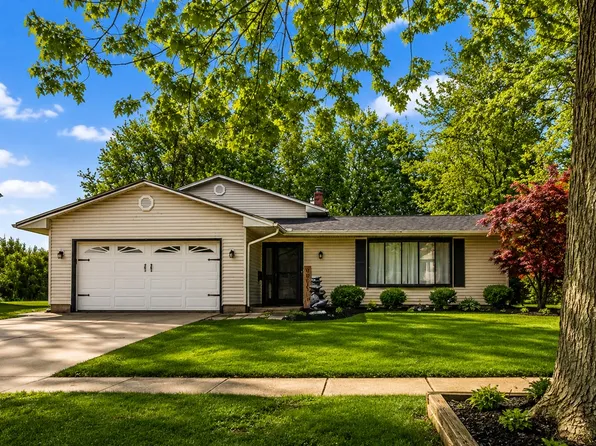 8806 Norwood Dr, Mentor, OH 44060
