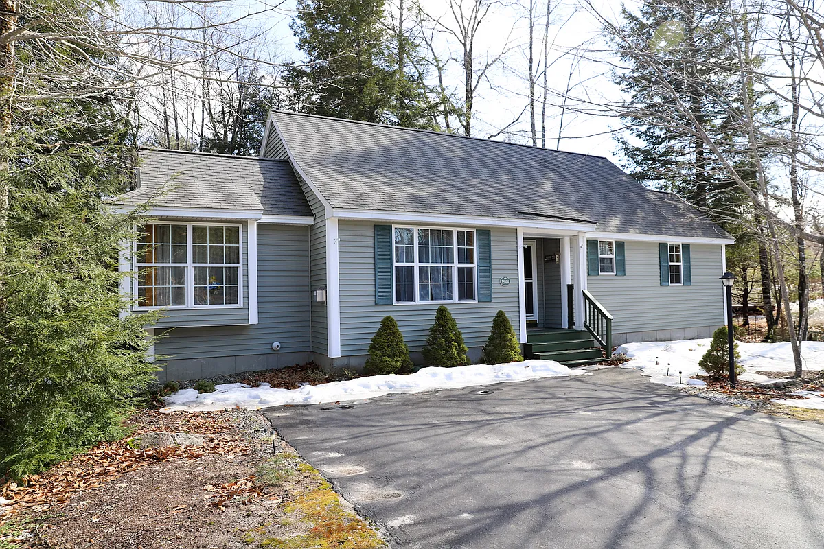 Building Photo - 1644 Evergreen Way