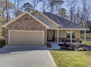 200 Broadmoor Dr, Huntsville, TX 77340