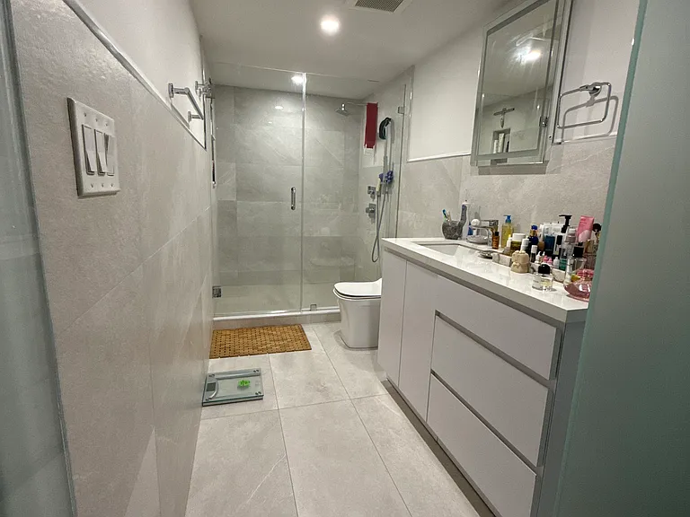 5750 Collins Ave #3F — Photo 7