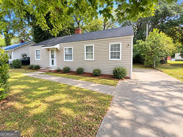 403 Thomas Blvd, Warner Robins, GA 31093