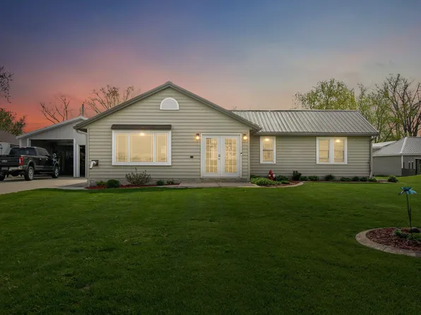 N2482 Rock River Rd, Fort Atkinson, WI 53538