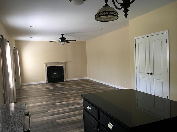 5th image of 118 Judson Dr