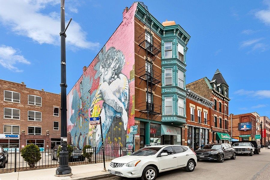 2nd image of 1821 W North Ave #18212R