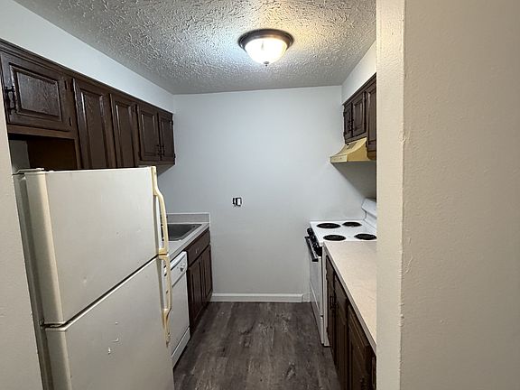 4th image of 1875 Turner Blvd APT C