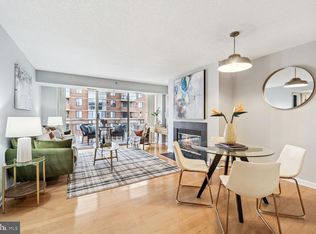1200 Braddock Pl APT 704, Alexandria, VA 22314