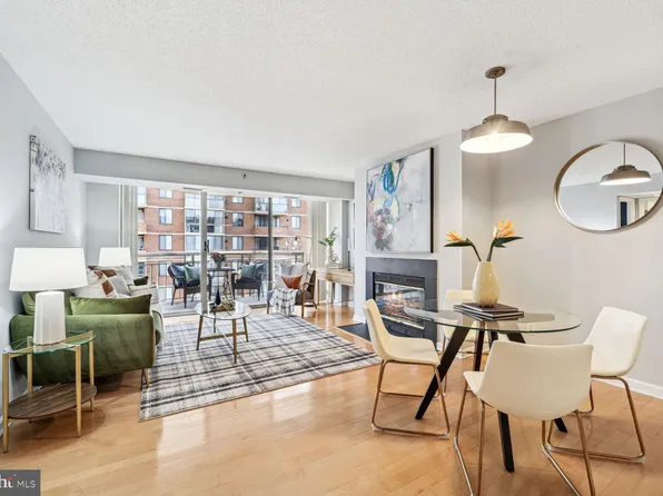 1200 Braddock Pl APT 704, Alexandria, VA 22314