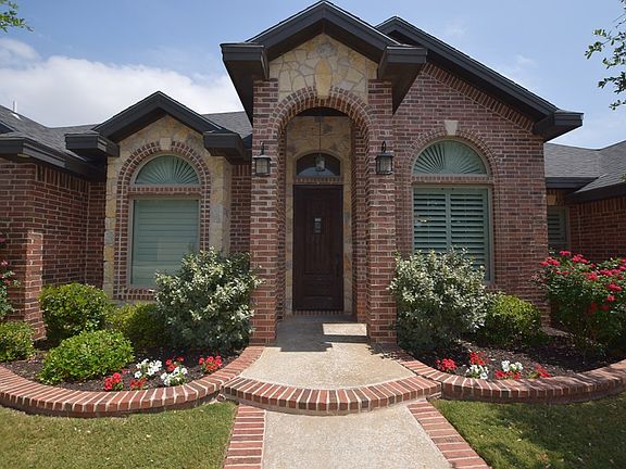 2nd image of 309 Skywood Cir