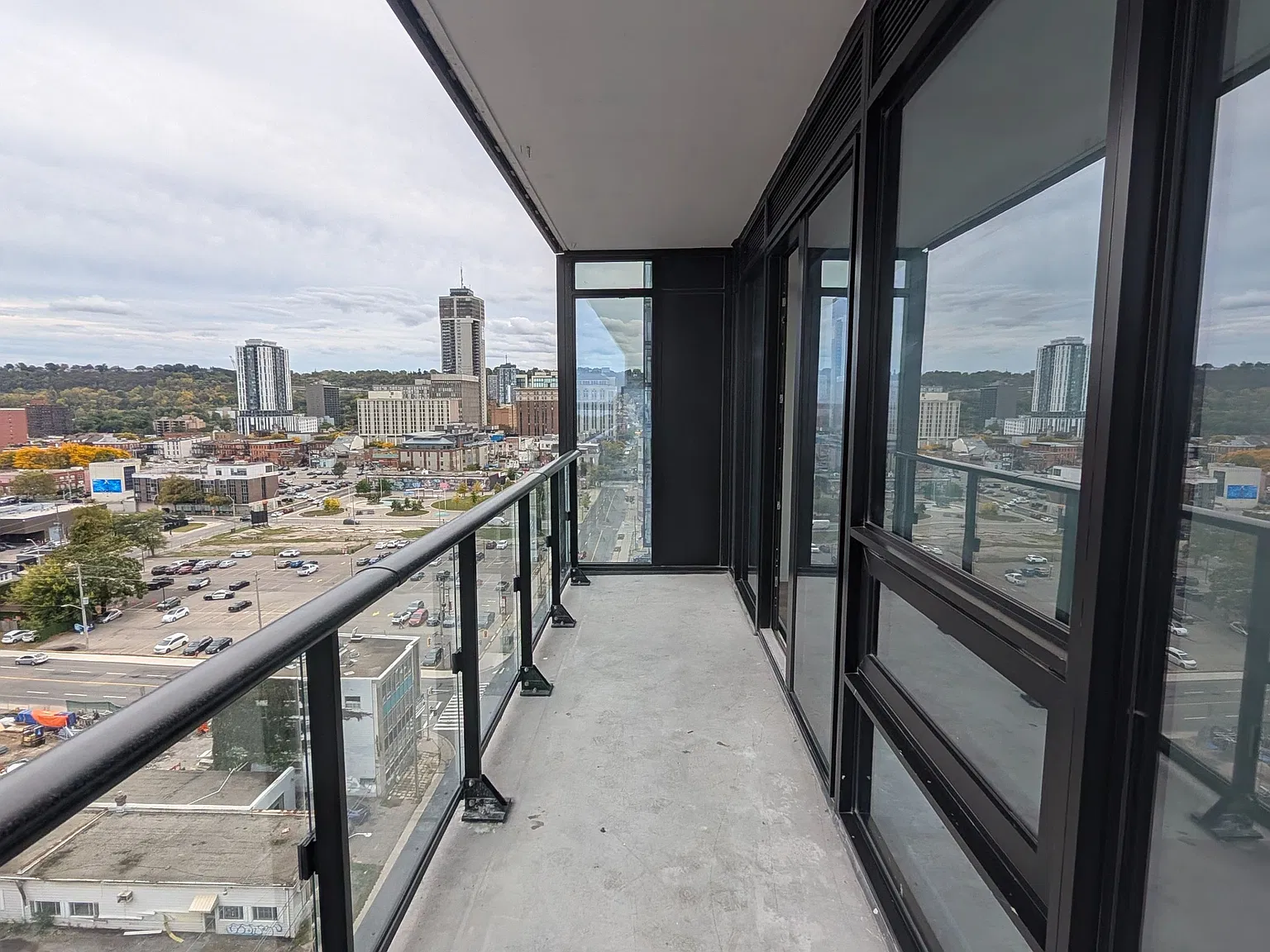 101 John St S — Photo 4