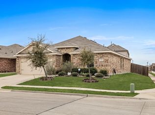 2260 Torch Lake Dr, Forney, TX 75126