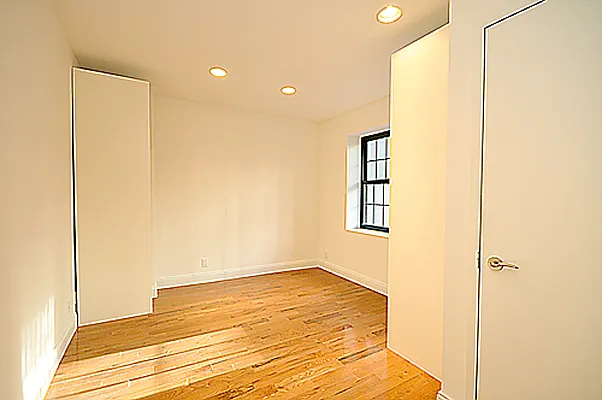 Rented by Vision Group | media 10