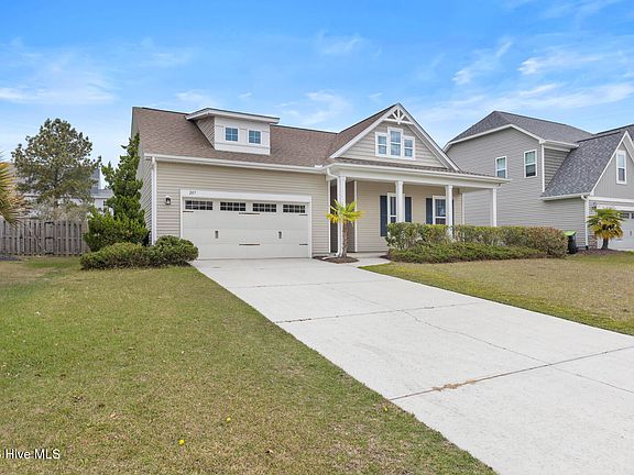 3rd image of 207 Willow Ridge Drive