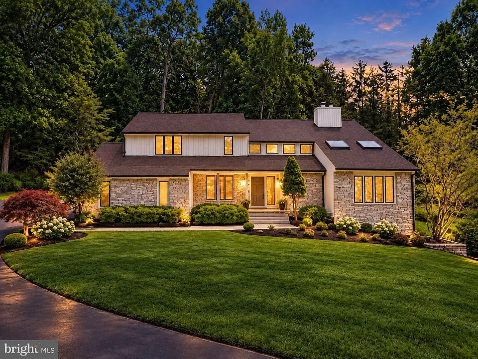2318 Shaded Brook Dr