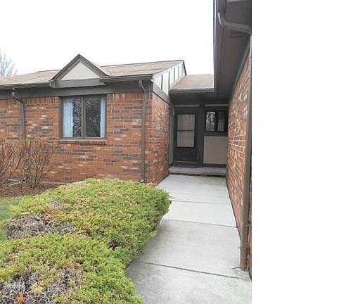 2nd image of 4758 N Grand Oaks Dr