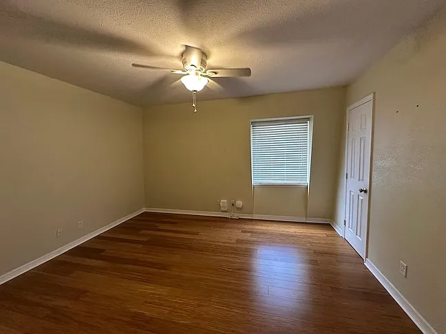 2 bed, 1.5 bath, 1280 sqft, $1,600 — Photo 2