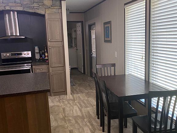 4th image of 14152 Bourque Rd