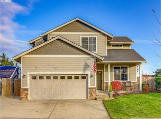381 SE Baker Ave, Gresham, OR 97080