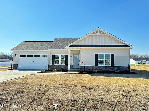 3rd image of 201 Dunbar Hill Drive
