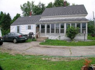 62 S Mast Rd, Goffstown, NH 03045