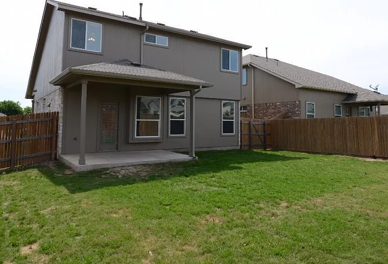 360 Purple Martin Ave — Photo 24