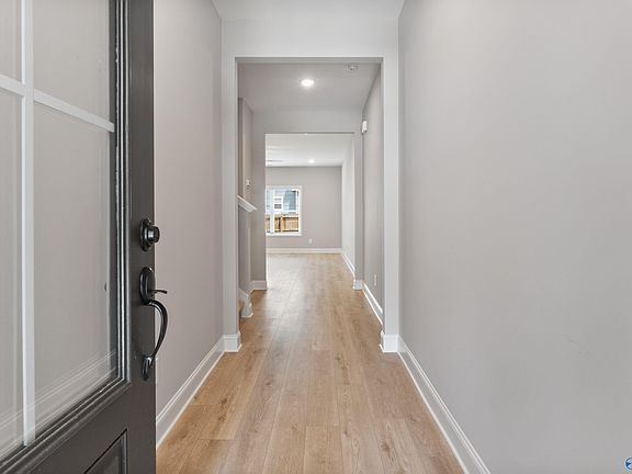 2nd image of 1718 Stampede Cir
