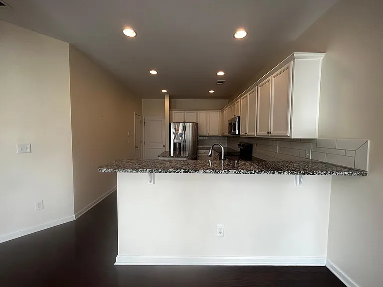 1047 Haley Woods Ct — Photo 5