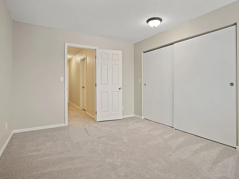 Waterford Place Townhomes — Photo 16