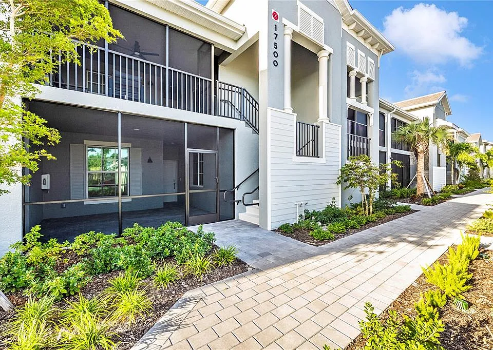 17500 Opal Sand Dr #207