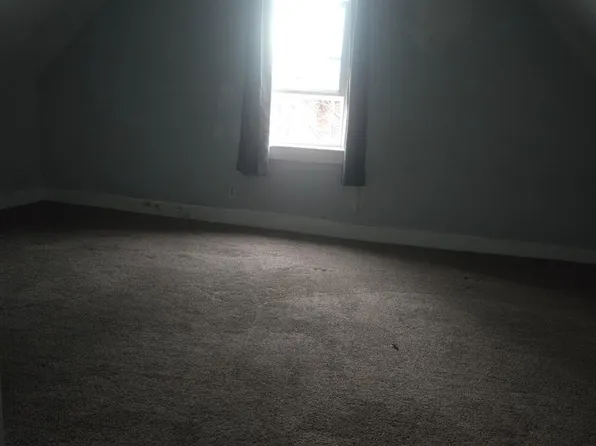 3205 W 120th St, Cleveland, OH 44111