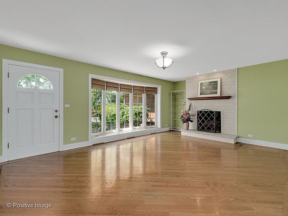 2nd image of 22W326 Peterson Ave