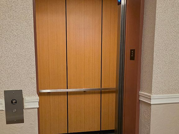 5th image of 490 River Rd APT 31