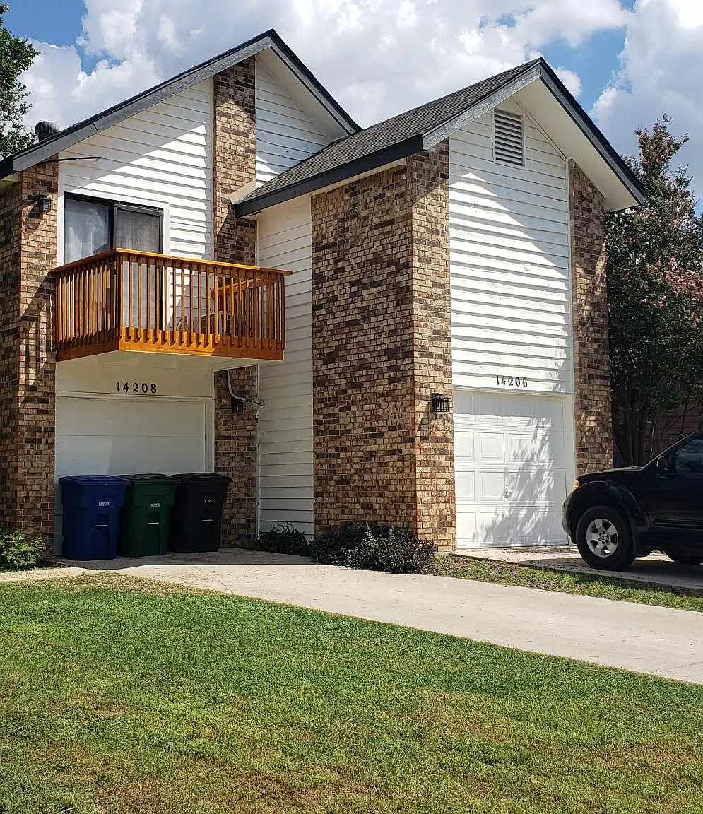 2 bed, 1200 sqft, $1,750 — Photo 2
