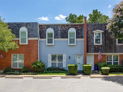 1347 Roaring Springs Rd, Fort Worth, TX, 76114