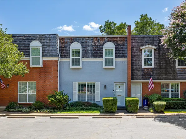 1347 Roaring Springs Rd, Fort Worth, TX 76114