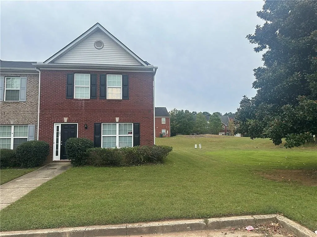 7712 Autry Cir — Photo 1