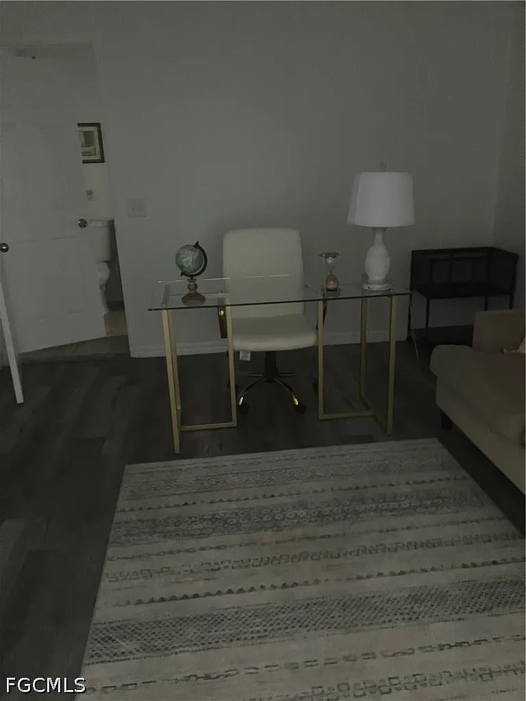 3 bed, 2.0 bath, 1777 sqft, $2,900 — Photo 2