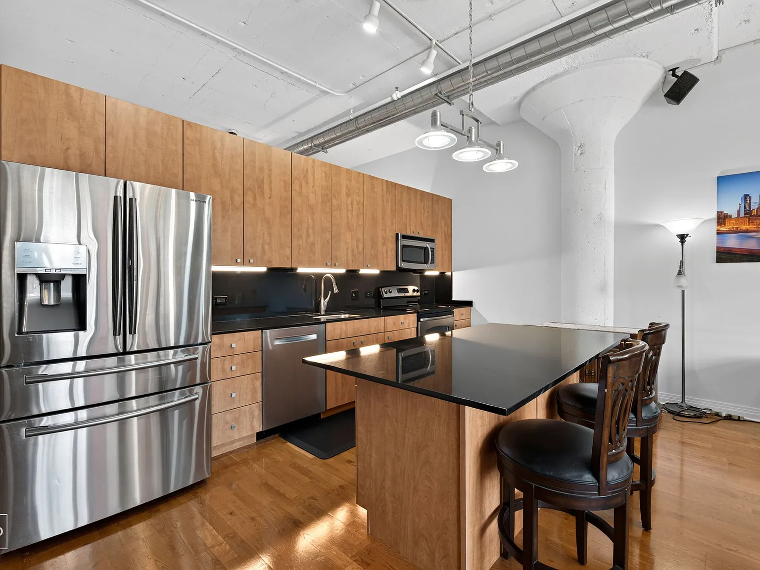 2 bed, 1181 sqft, $3,375 — Photo 3