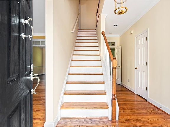 3rd image of 1088 Haven Glen Ln