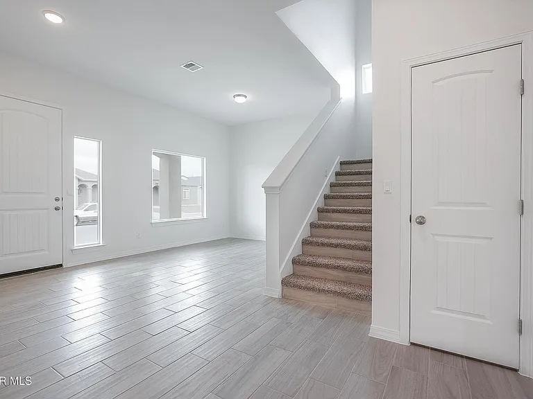 14313 Steve Joyce Pkwy — Photo 5