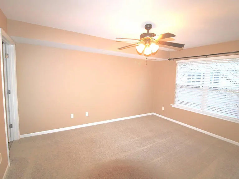 1124 Welsh Dr — Photo 16