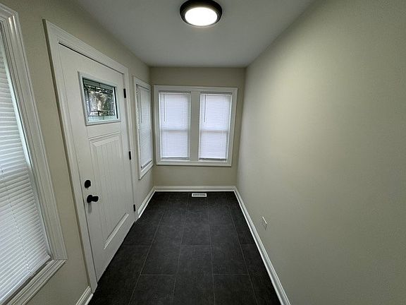 2nd image of 1833 S 18th Ave