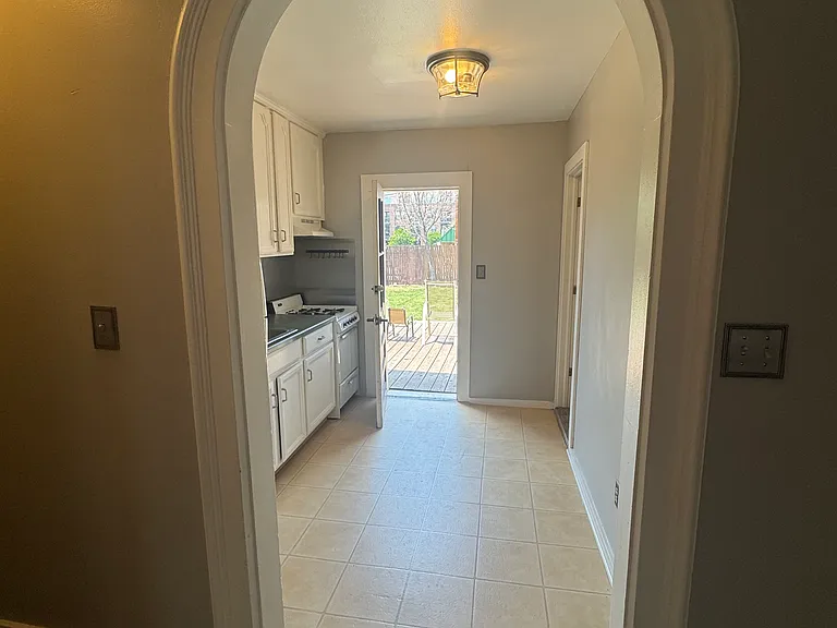 213 Perry St #2 — Photo 6