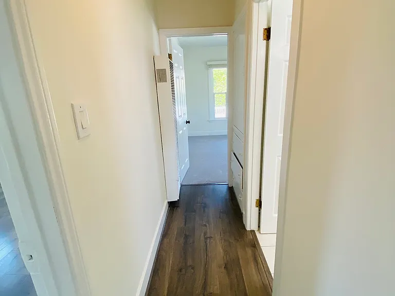 1318 Madrid Ave — Photo 8