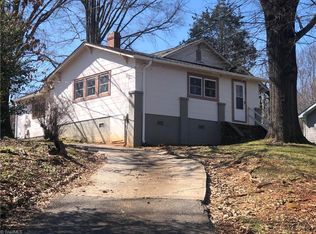 2716 Brierwood St, Winston Salem, NC 27127