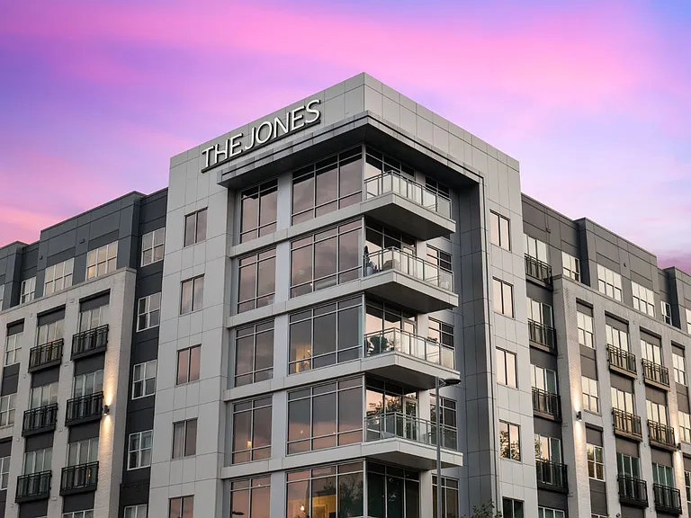 The Jones at Tysons — Photo 47