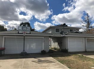 1870 Azure Ct APT 3, Manteca, CA