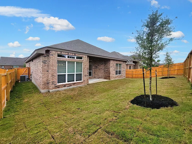 4413 Royal Oak Blvd — Photo 39