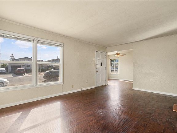 4th image of 241 Gurries Dr