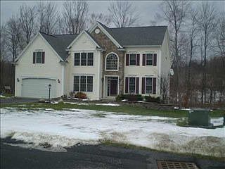 1st image of 18 Eleanor Ct