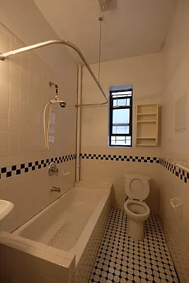 Rented by Keller Williams NYC | media 19